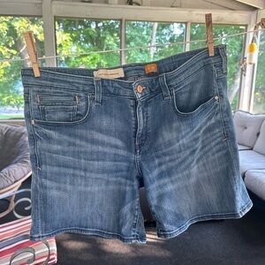 Pilcro denim shorts size 31